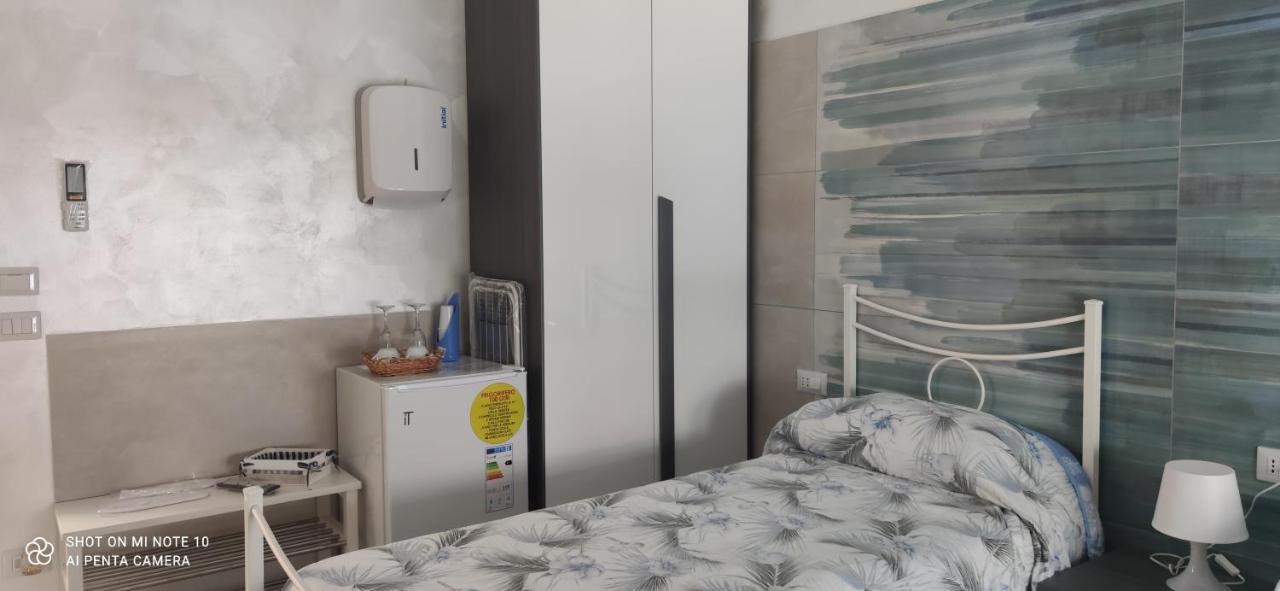 B & B Le Gemelline Σαλέρνο Εξωτερικό φωτογραφία