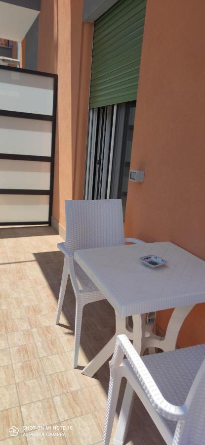 B & B Le Gemelline Σαλέρνο Εξωτερικό φωτογραφία