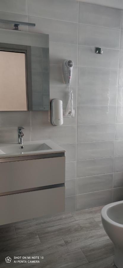 B & B Le Gemelline Σαλέρνο Εξωτερικό φωτογραφία