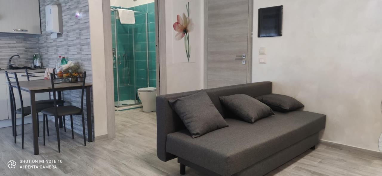 B & B Le Gemelline Σαλέρνο Εξωτερικό φωτογραφία